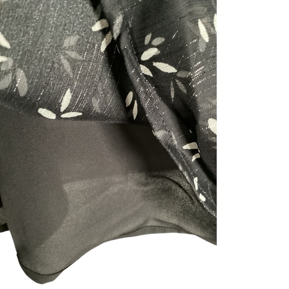 Sugarlips, Black and White Boxy Blouse with Mandarin Collar, Size 3X - Picture 7 of 9